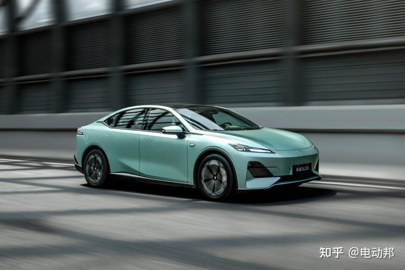 3款纯电轿车先后更新换代配置价格一起卷