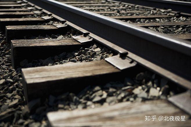 只有了解了这些,我们才能学会如何不偏离正轨.