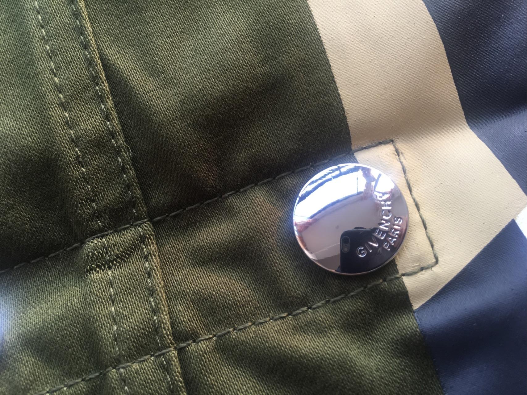 Chanel的衣服目前以中国的水平能仿出一模一