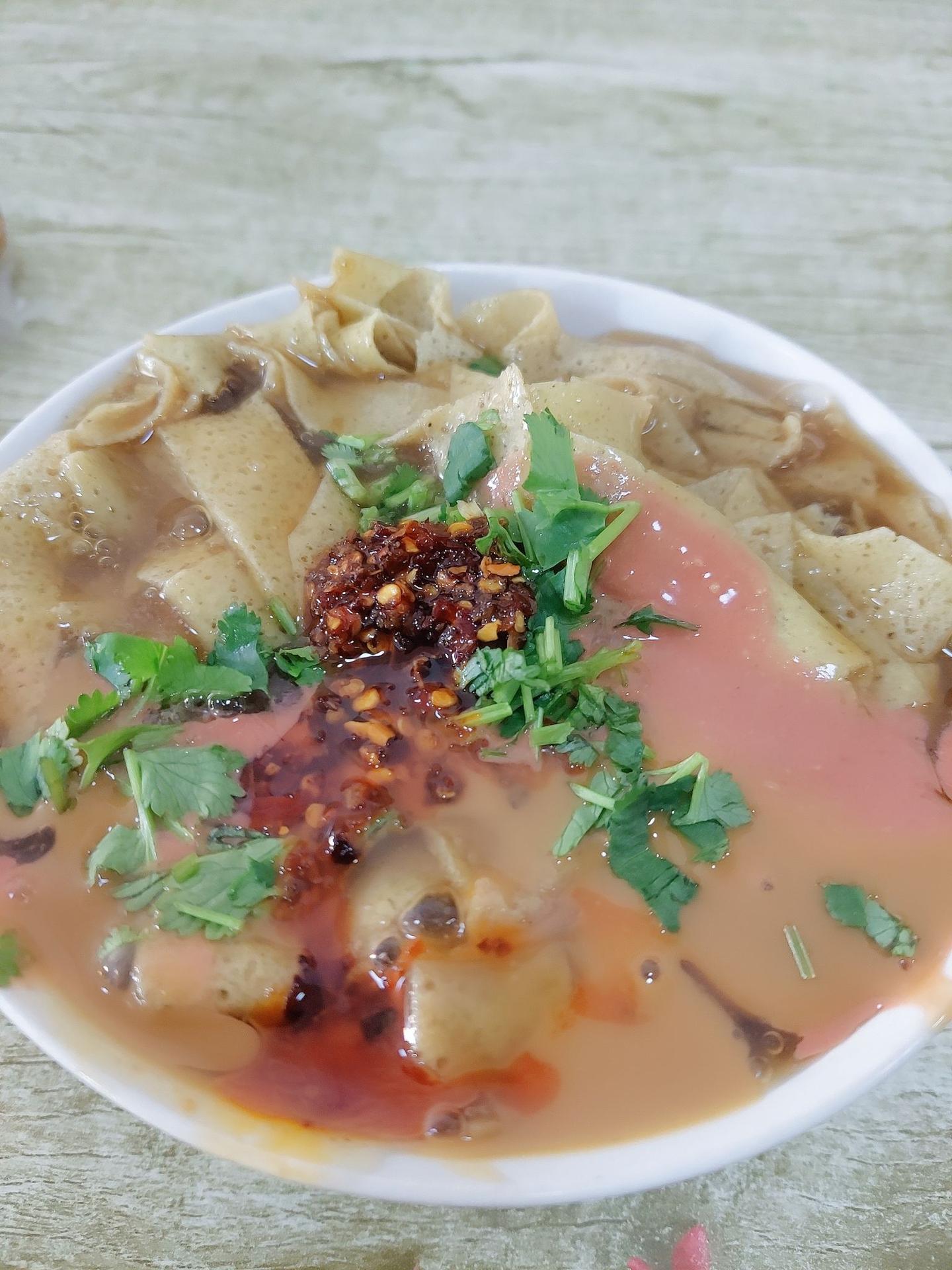 京津逛吃之旅 天津早点之 卷圈 老豆腐 锅巴菜 糖果子 油条 豆浆 老味包子 云吞拆 骨肉 - 知乎