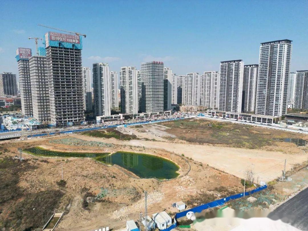 航拍中国第一落魄cbd——巫家坝(曾经的百年机场,如今的落魄公子哥)!