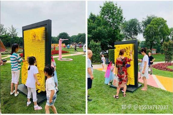 过年玩玩人体打印墙感觉蛮好玩