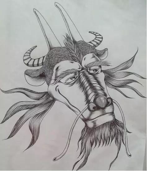 还有一种说法是说它是龙跟原配(母龙)所生,但看着囚牛的长相,实在不像