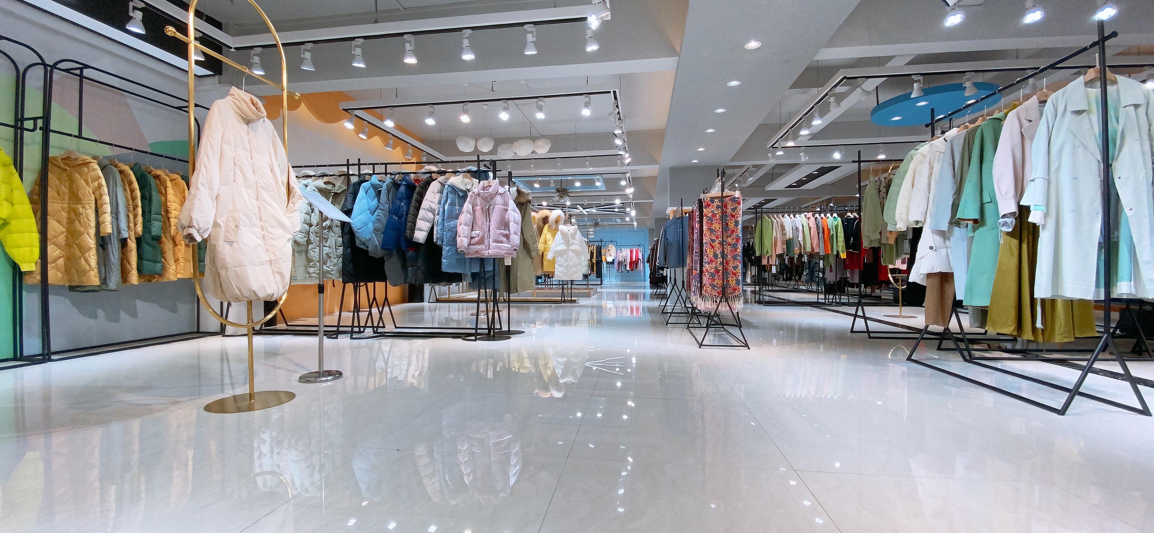 涨粉女装广州品牌女装折扣批发货源高性价比高质量高品质秒杀价格桑炎