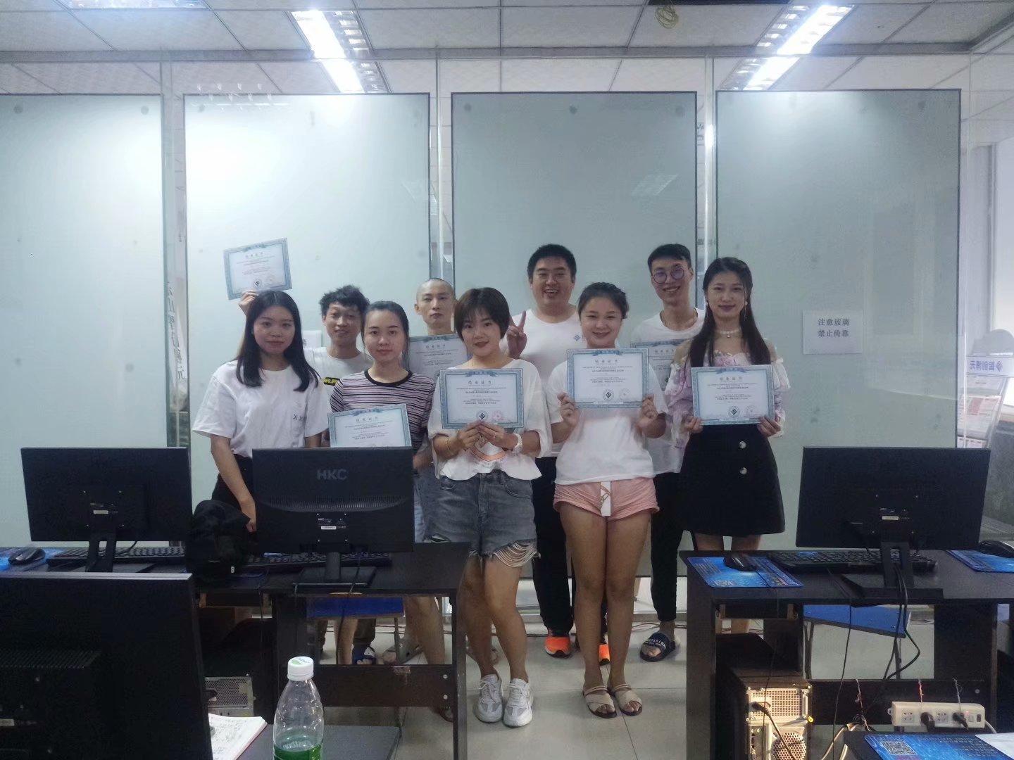 v2-1c829f47b5df52cd2b1aae38f818d1dd_1440w.jpg?source=172ae18b