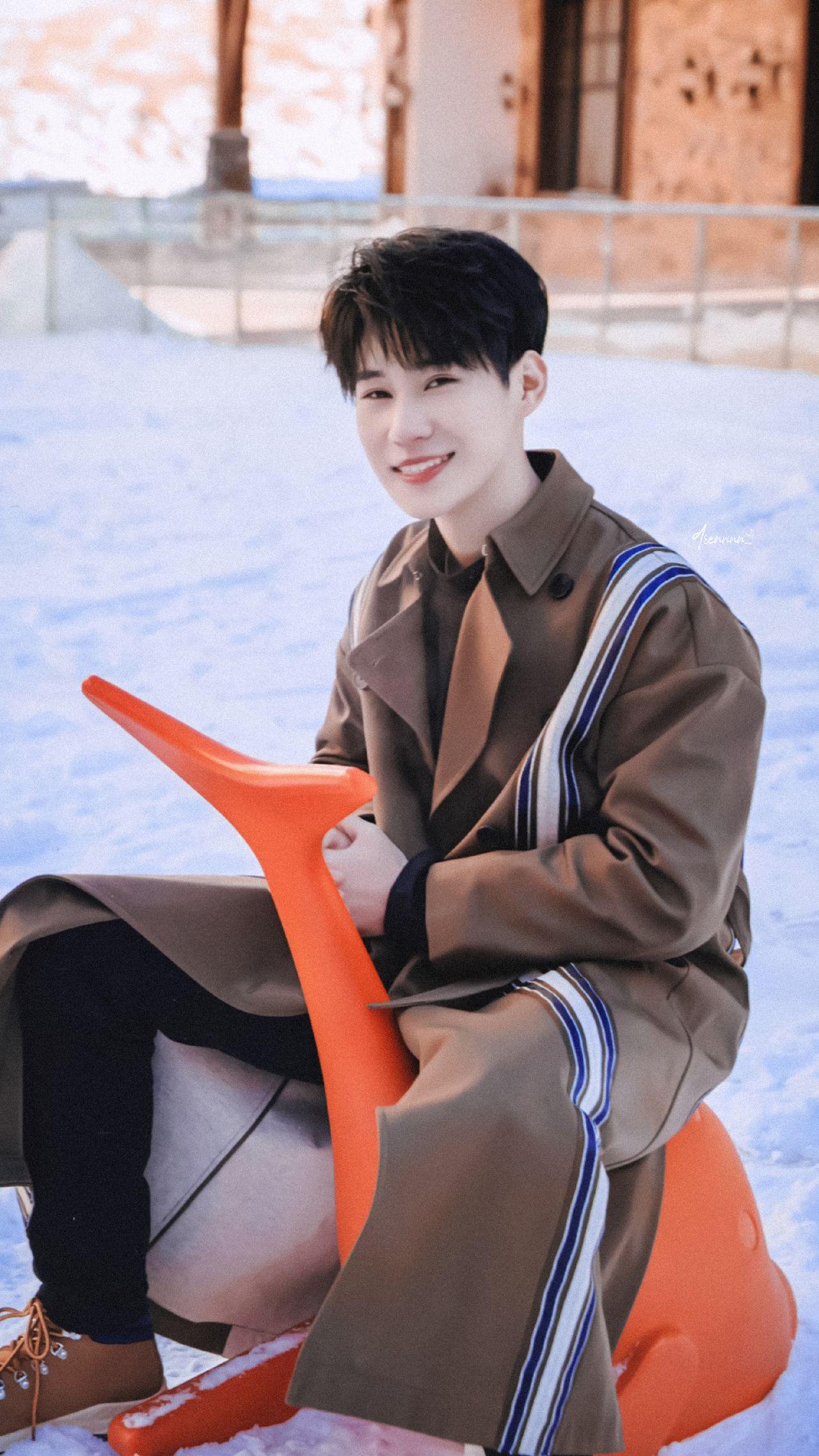 跪求tnt时代少年团无水印高清少见的照片