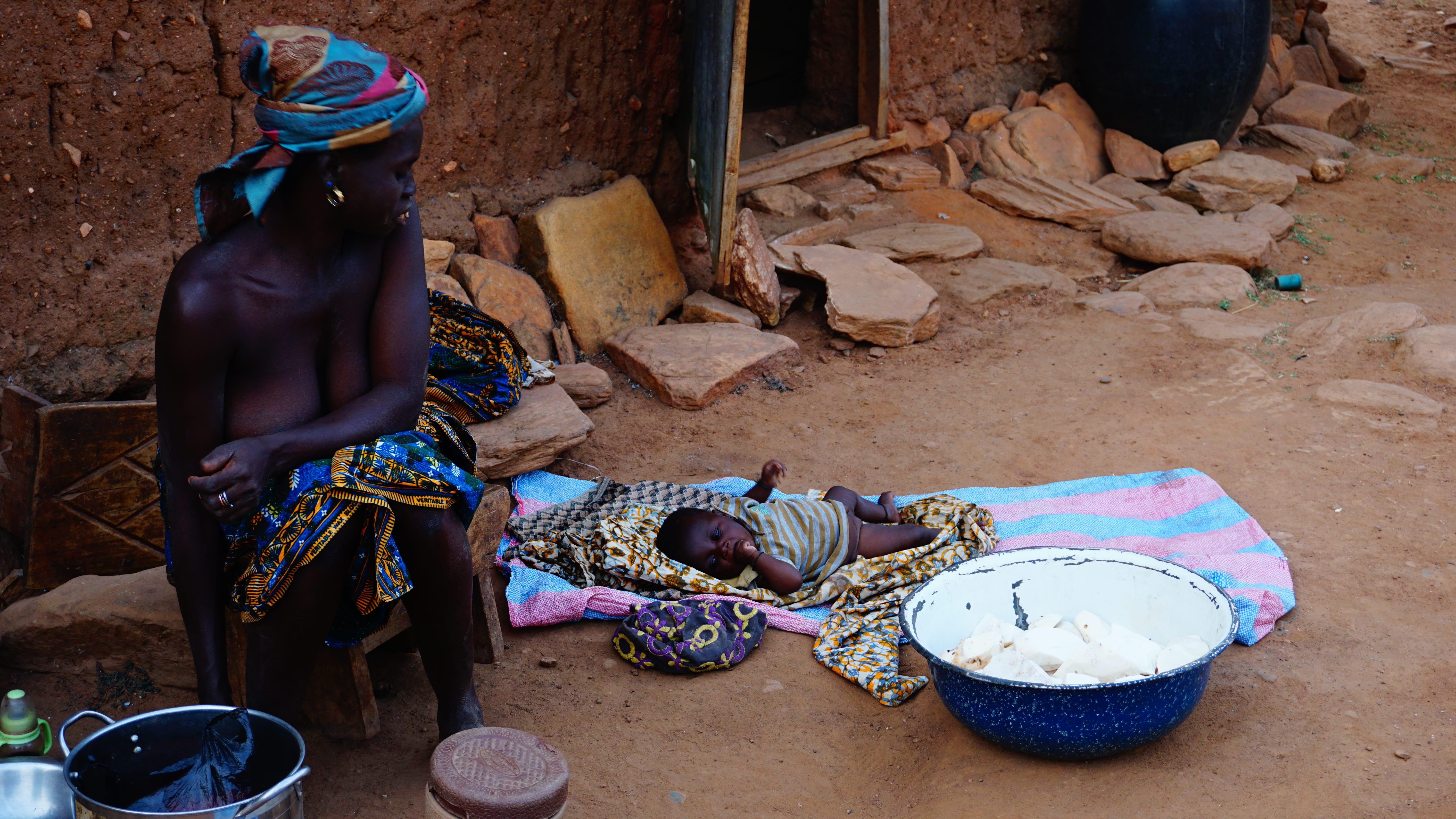 巫毒起源皇族遍地非洲为共产主义战斗过的赤穷小国贝宁benin