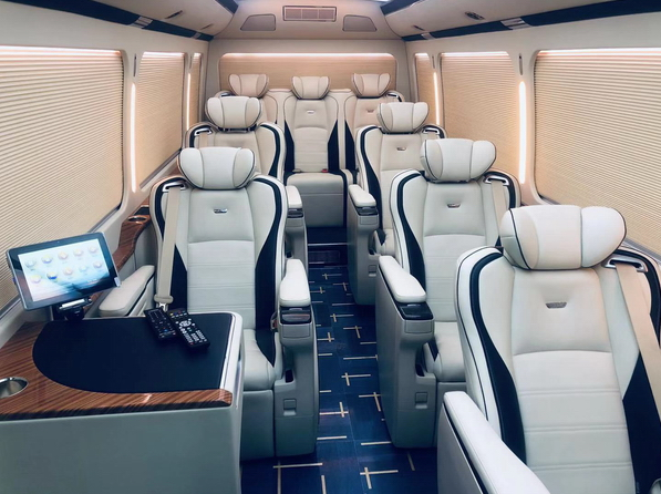 大佬买回来绝对不会开的车,陆地上的豪华空客头等舱 - 知乎