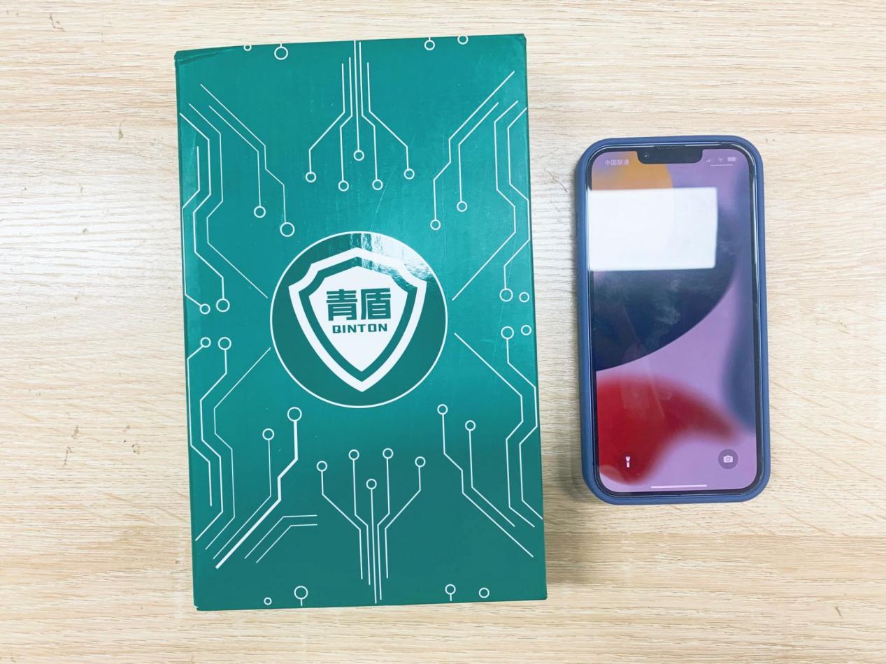 苹果13钢化膜选择,我选择这款集性价比,手感好于一身的钢化膜