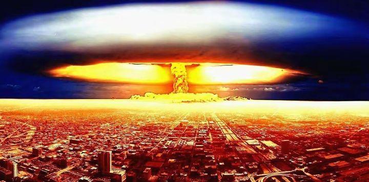 爆炸时的核反应过程会出现裂变-聚变-裂变三个阶段,因此被称为三相弹