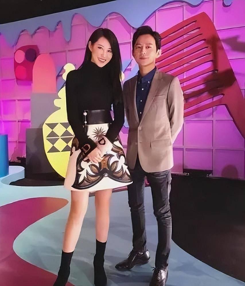 40岁富婆嫁初恋晒爱马仕浮云图走红网红变百亿投资人