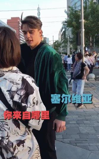 74人 赞同了该文章 有一个老外,叫西拉斯·梅纳德(silas maynard)