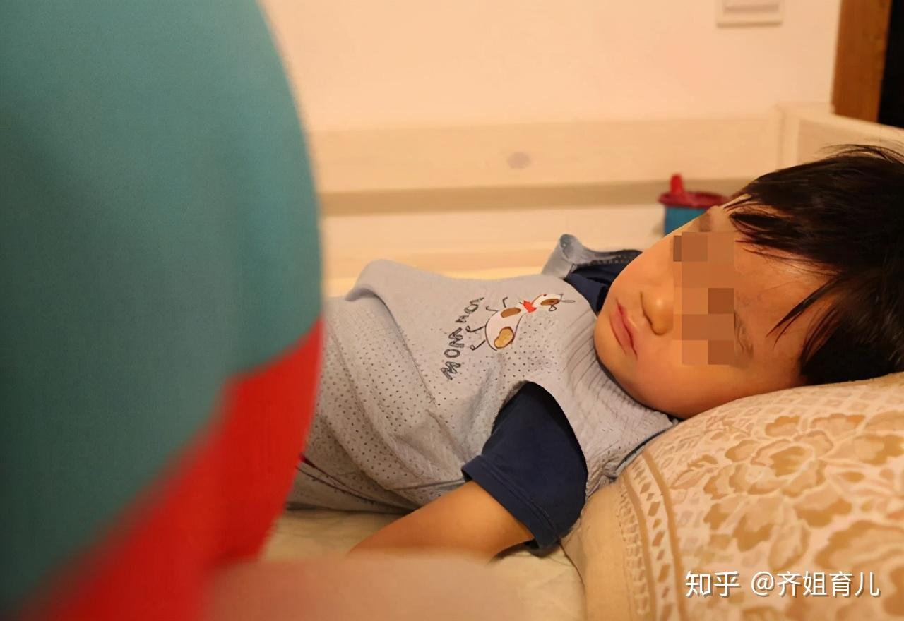 8岁孩子"性早熟",身高停滞不长,医生:或是没及时分房睡导致 - 知乎