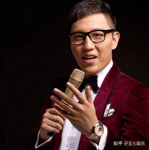 李玟事件继续升级好声音12季主持人华少被网暴算什么男人