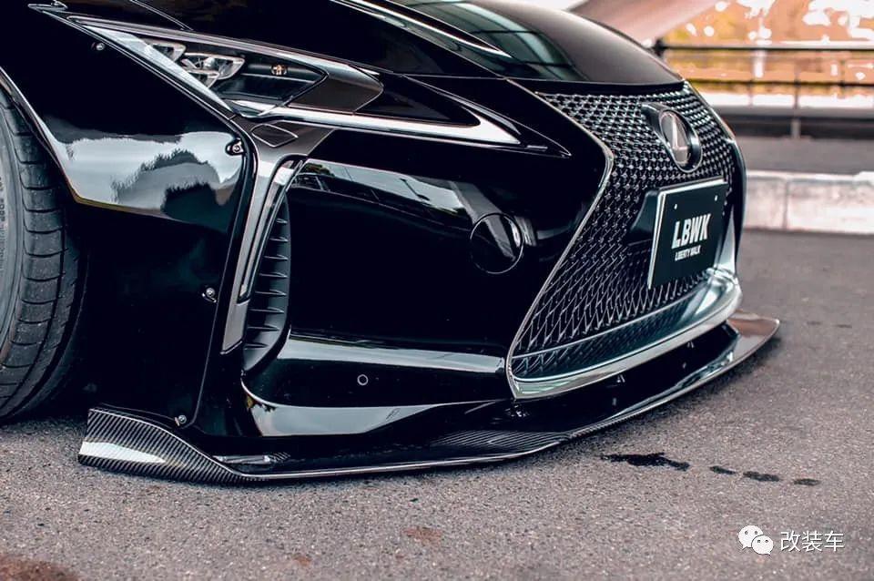优雅的黑武魂lbperformance爆改雷克萨斯lc500