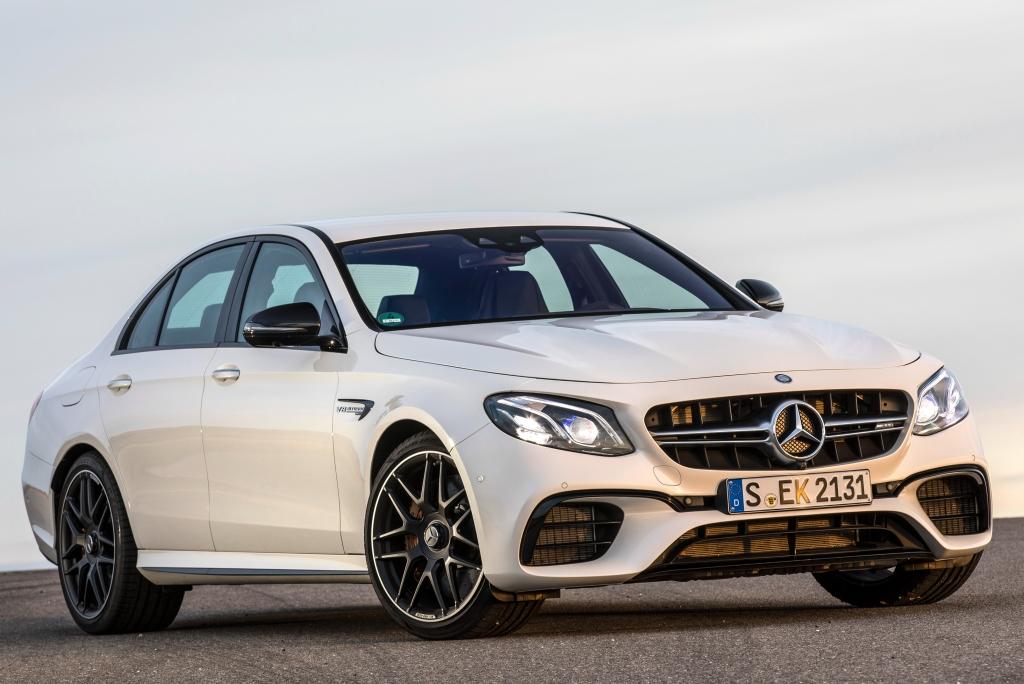 德国版本:63 4matic  limousine德国价格:110408欧=86.