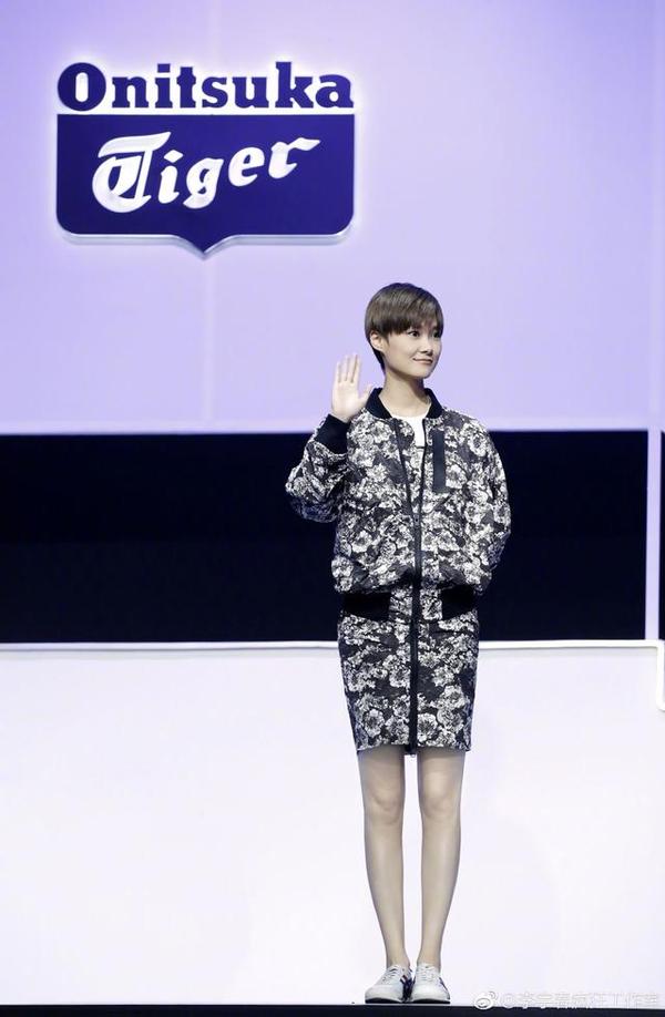 时尚之路再开挂,李宇春代言鬼冢虎,会否成为下一个爆款?