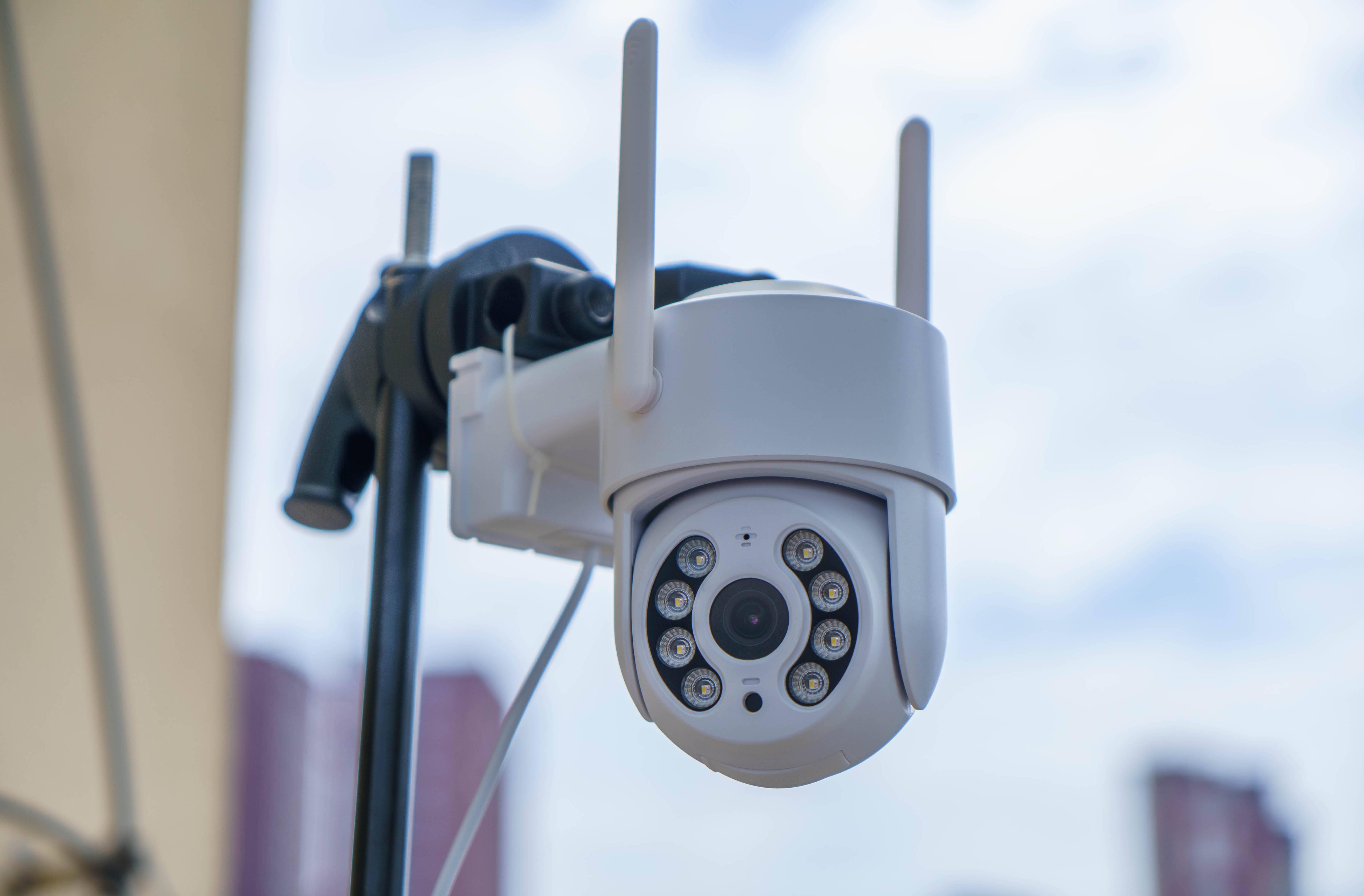 无宽带环境也能远程看护-叮零4g户外云台摄像机评测