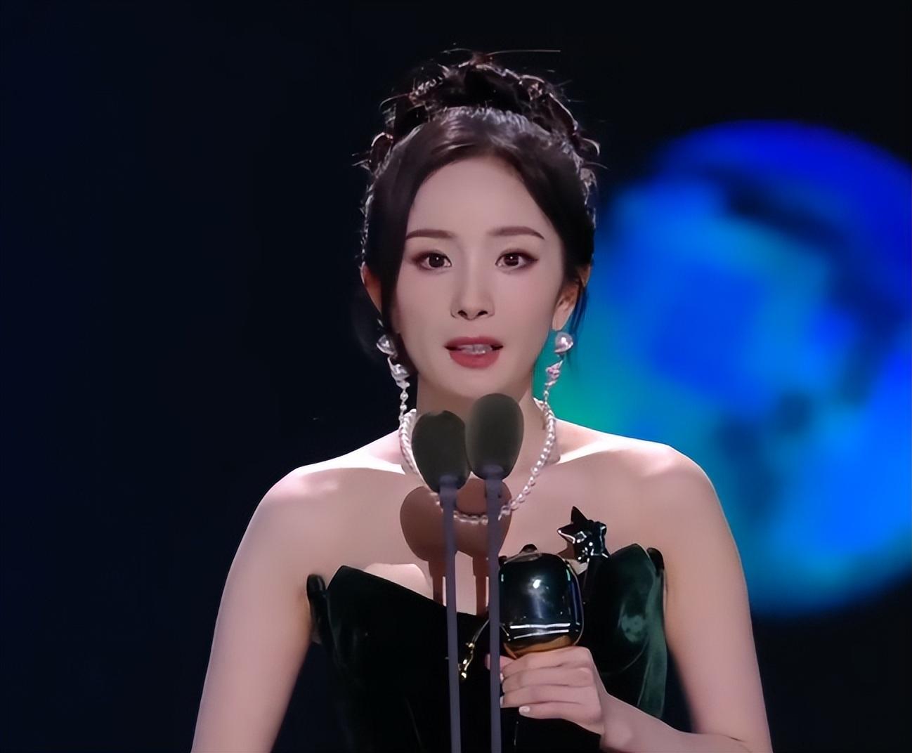 杨幂又听到了什么八卦?本人回应:于和伟亲了马东!