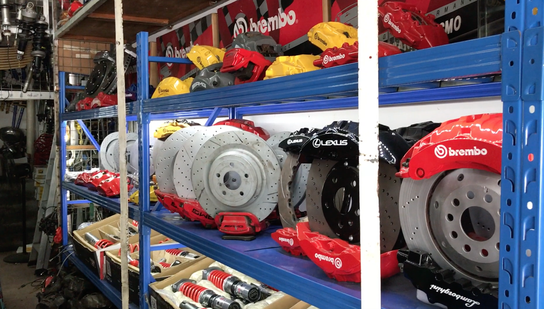 广州陈田拆车件市场视频图文游记brembo刹车论斤卖