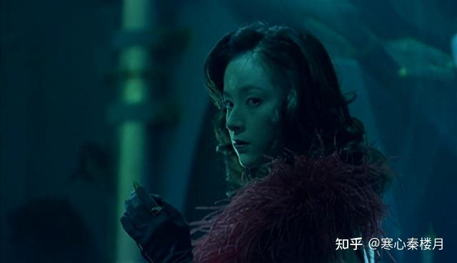 但是在权力地位上,玫瑰姐又是对当下最强的古朗基达古巴负责的.