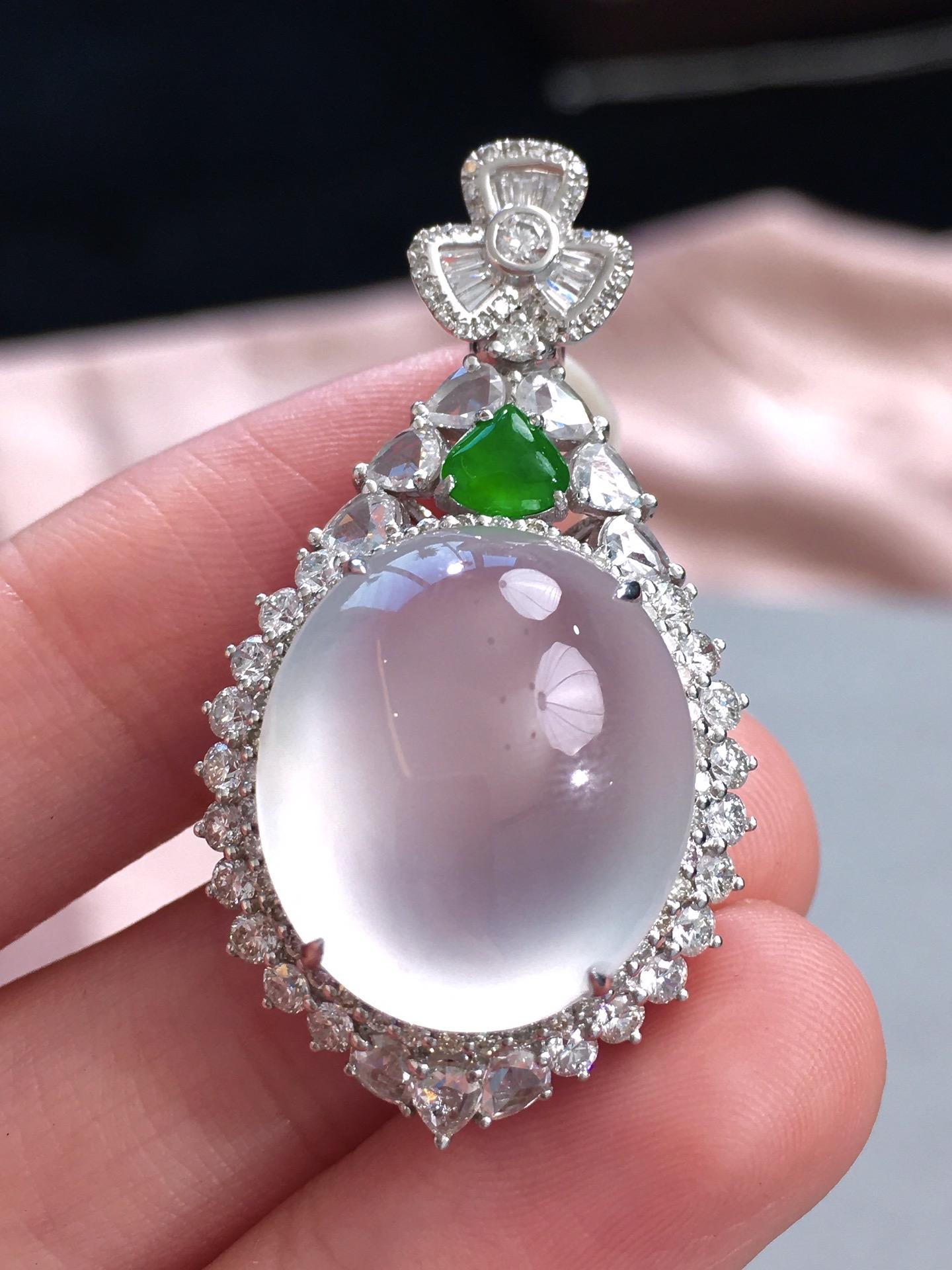 3,极品茅台白玻璃种鸽子蛋吊坠