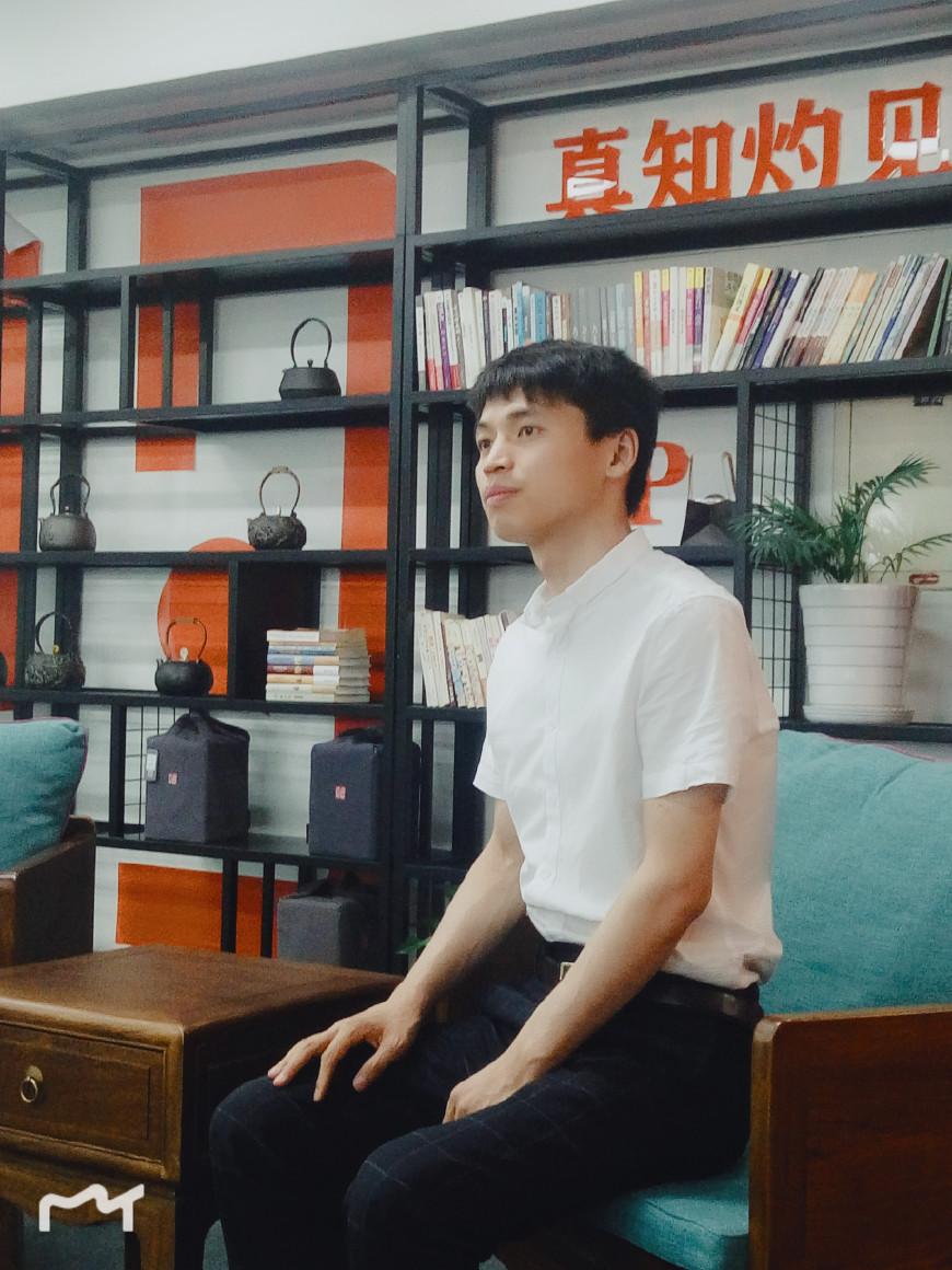 真知灼见带你走近北大90后才子李路飞