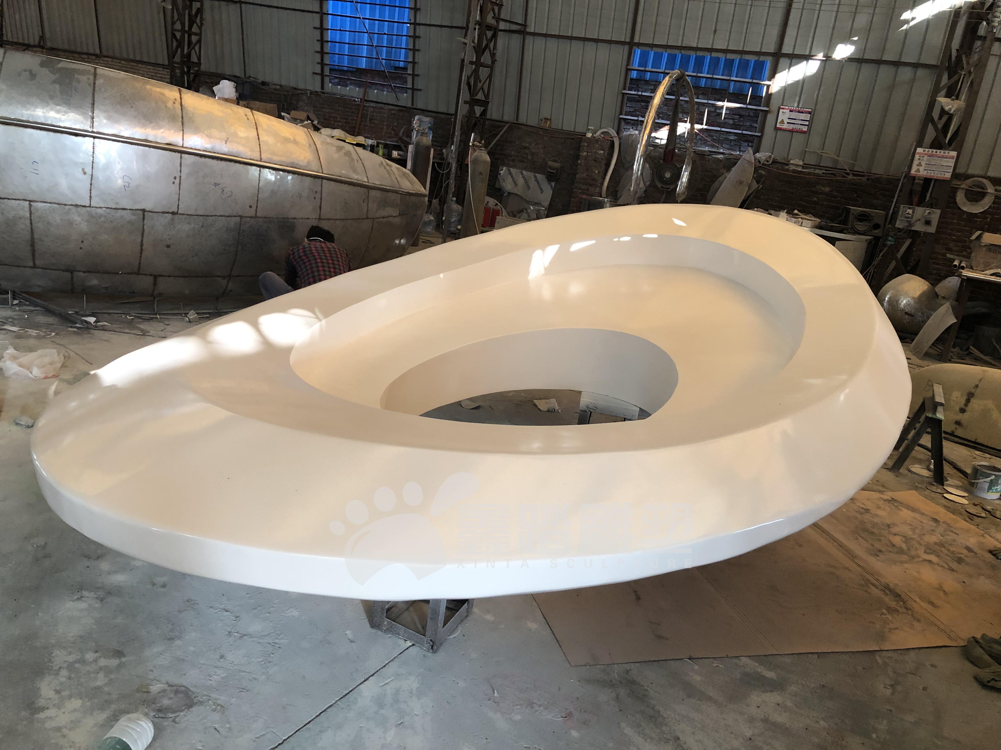 异形不锈钢树池白色喷漆表面