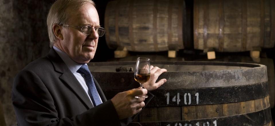 在1980年代,百富首席酿酒师 david stewart也开始对过桶工艺进行研究