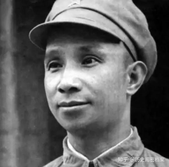 1942年，日伪军中将送一包烟给粟裕，粟裕看后：全军集合关闭电台 - 知乎