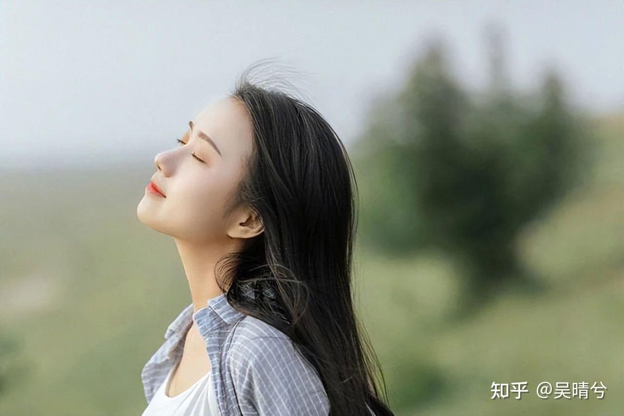 对感情专一的女人,以下5个特征会很明显,别错过 - 知乎