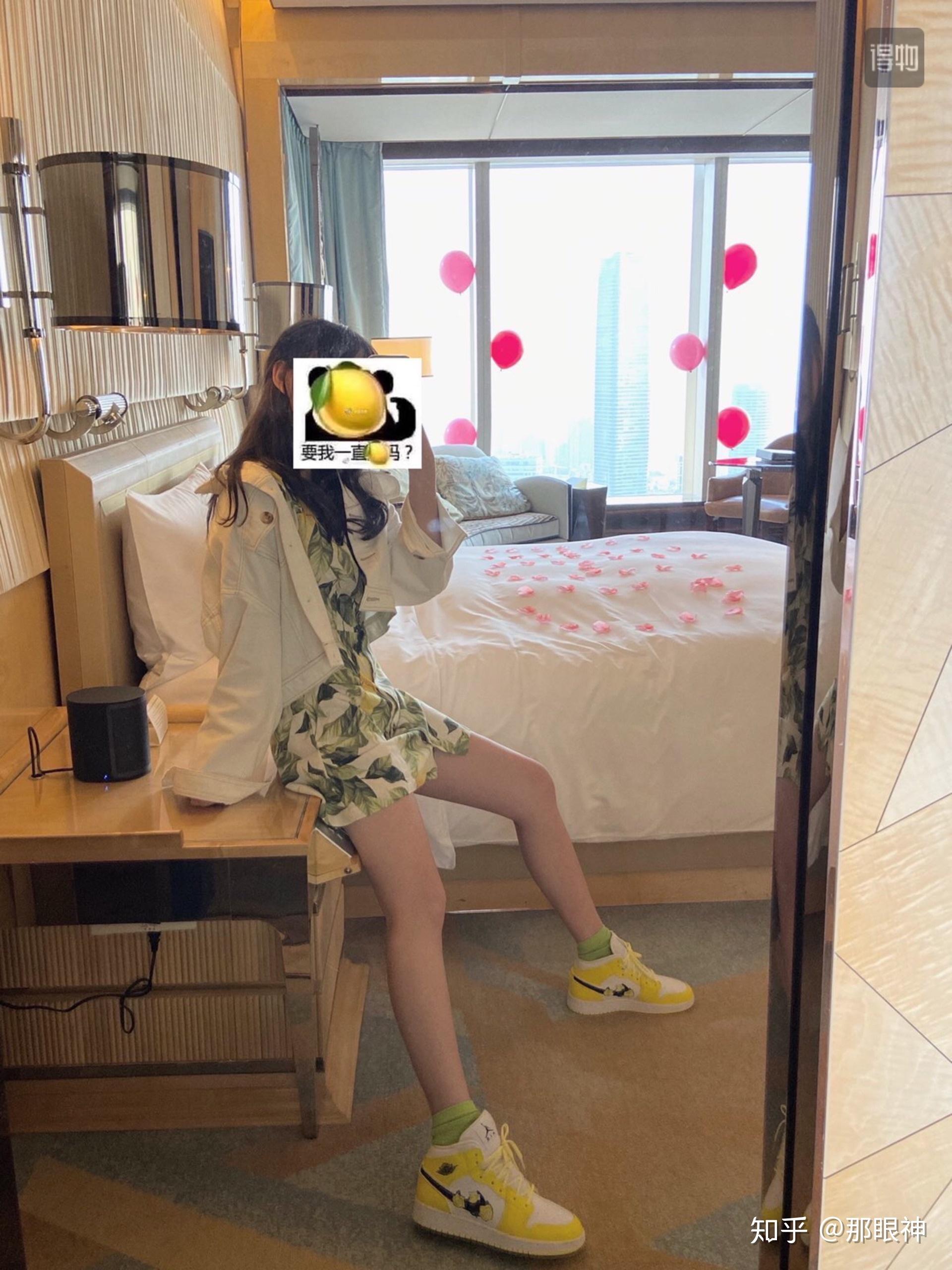 aj花卉黄搭配怎么样的长裙才好看呀