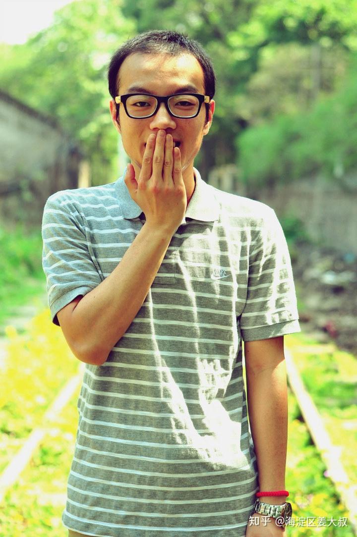 分析植发多少钱分析脱发雄脱脂溢性脱发吃药贵还是植发贵