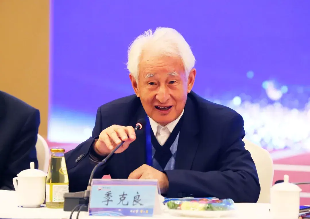 聚焦老五届白酒国家评委齐聚洋河白酒品评技术未来将如何发展