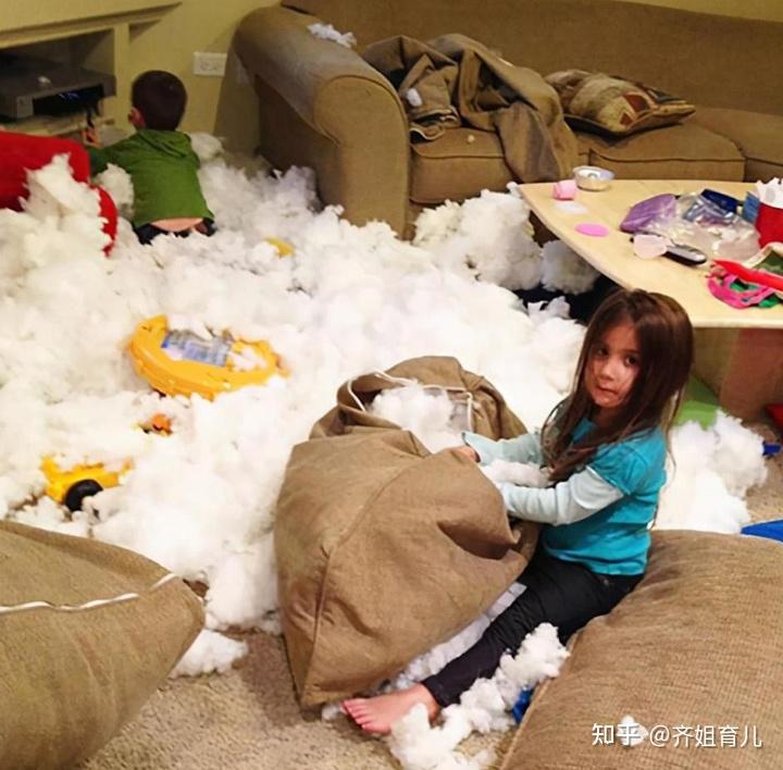 "早上刚打扫的卫生,今天就让搞得乱七八糟",这是家长经常指责孩子的话