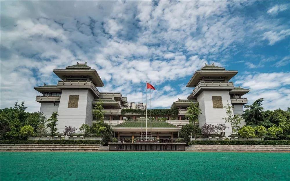 成都四中,一所神奇的学校