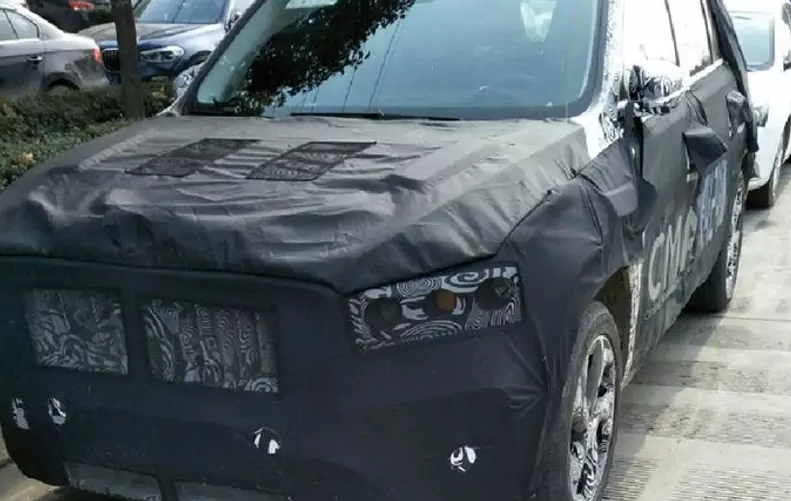 全新吉利kx11路试谍照曝光或将搭载燃油phev双动力