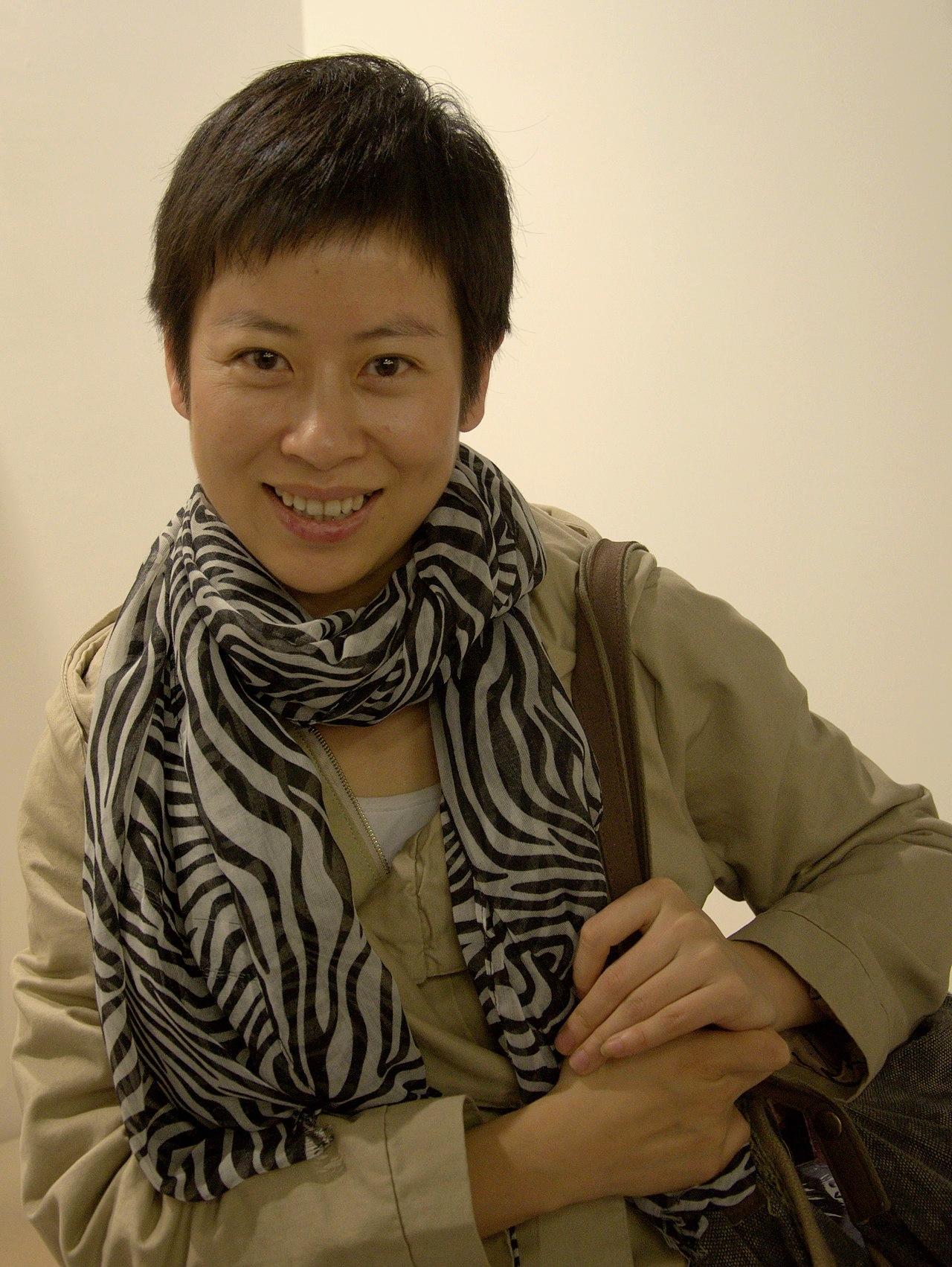 你可以逃避但不要阻止那些善良而又有勇气说话的人刘瑜