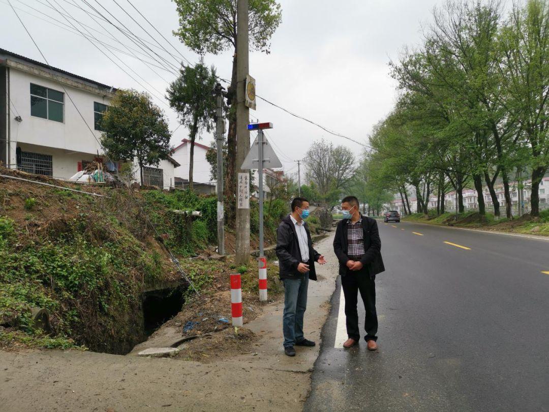 复工复产走进企业下到农村