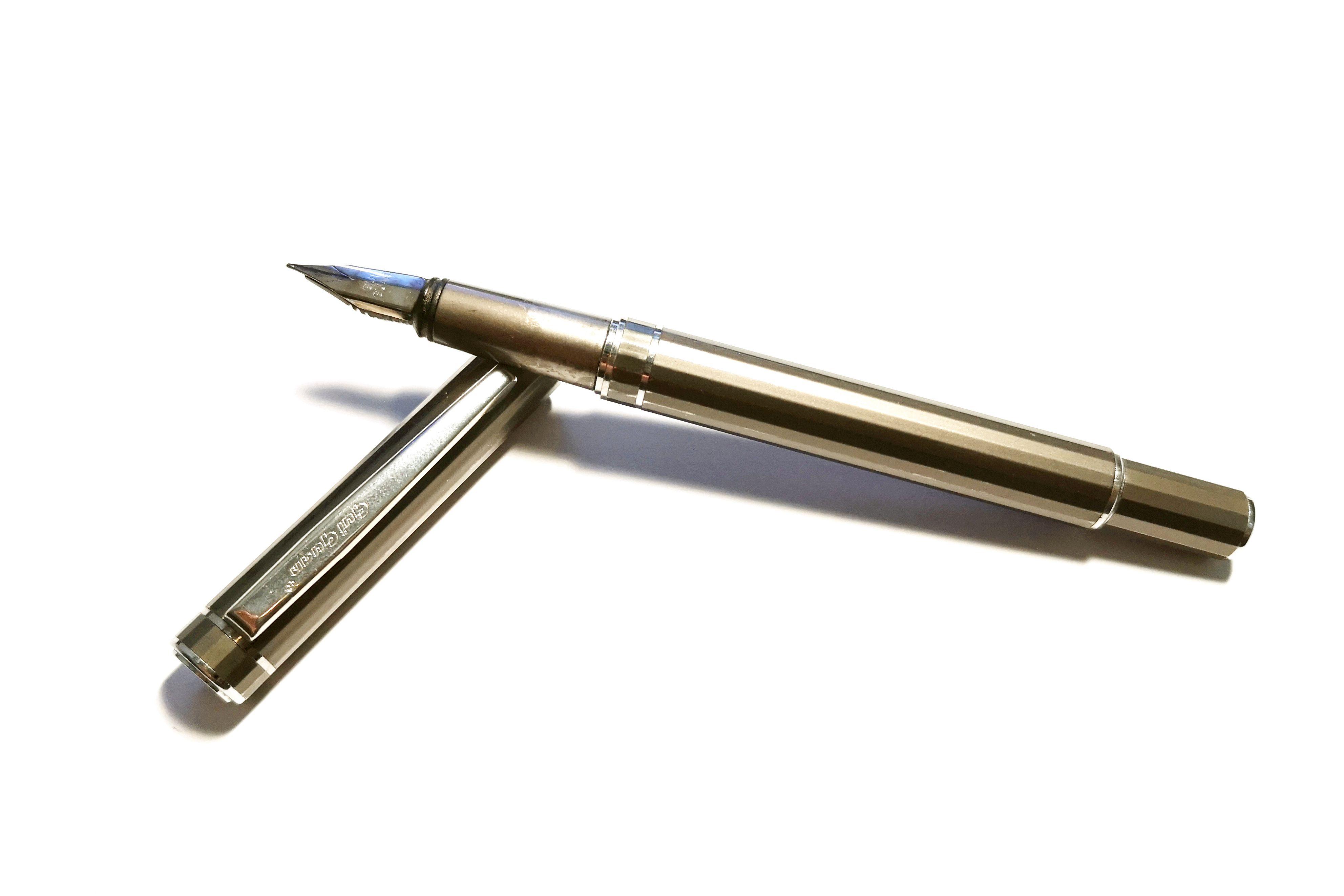 适合学生党写作业的国产老钢笔