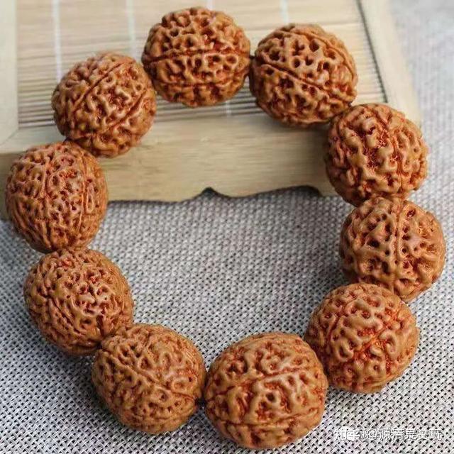 印尼大金刚落地红值不值得盘玩落地红值不值得盘玩