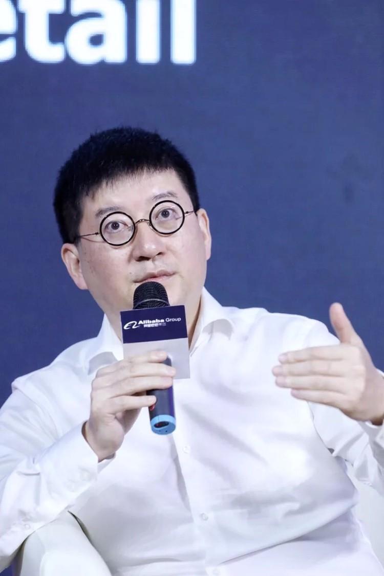 银泰商业ceo陈晓东做不到这些新零售牌桌你就会出局