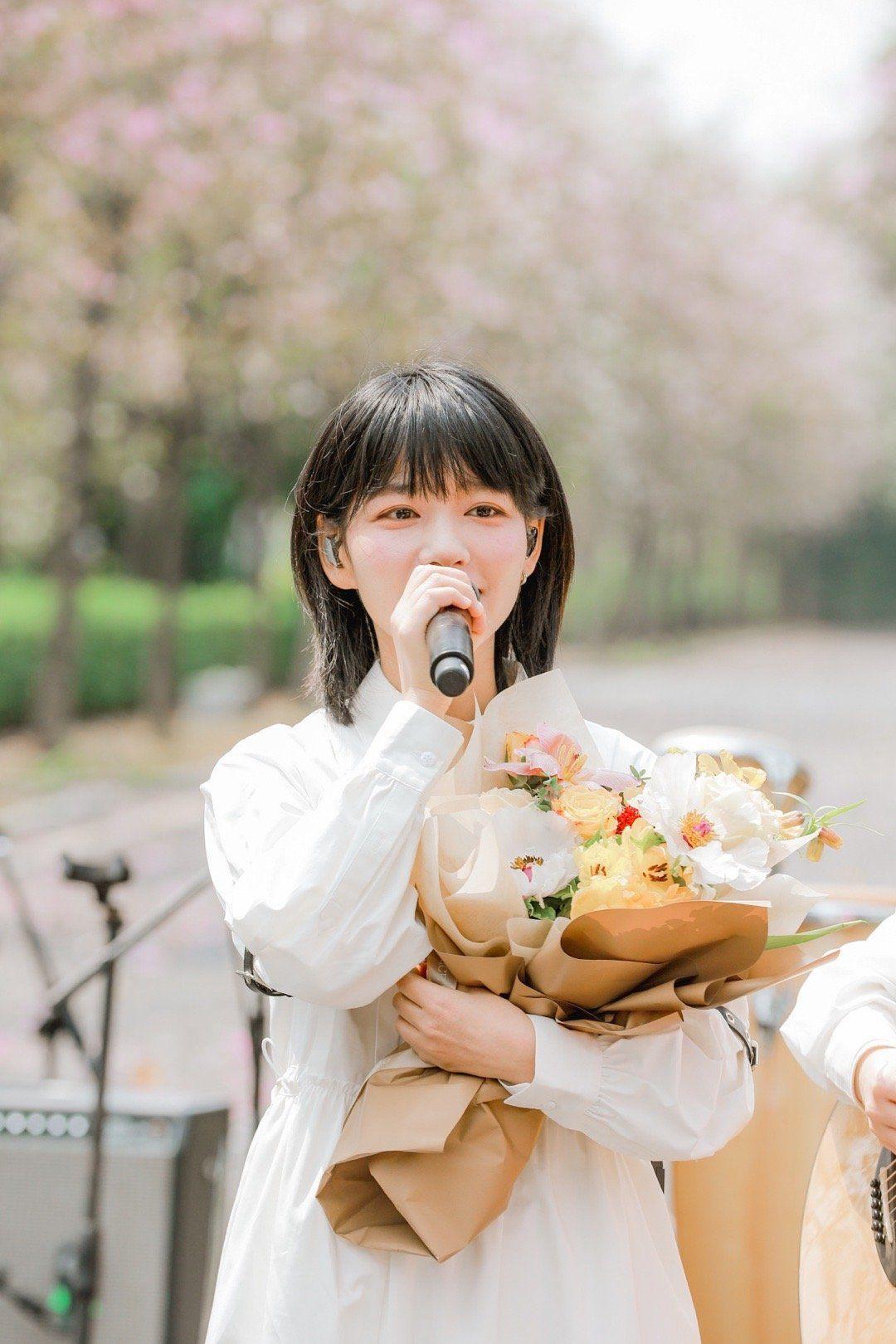 请给我房东的猫的高清无水印图好吗