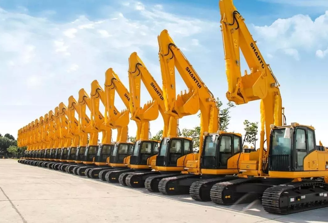 挖掘机销量国内持续降低国外不断增加行业转型迫在眉睫