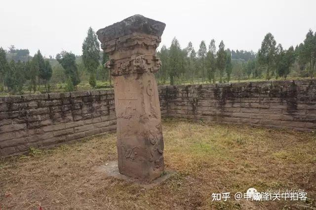 四川省渠县:走进中国汉阙之乡,寻访田野中的古老汉阙 - 知乎