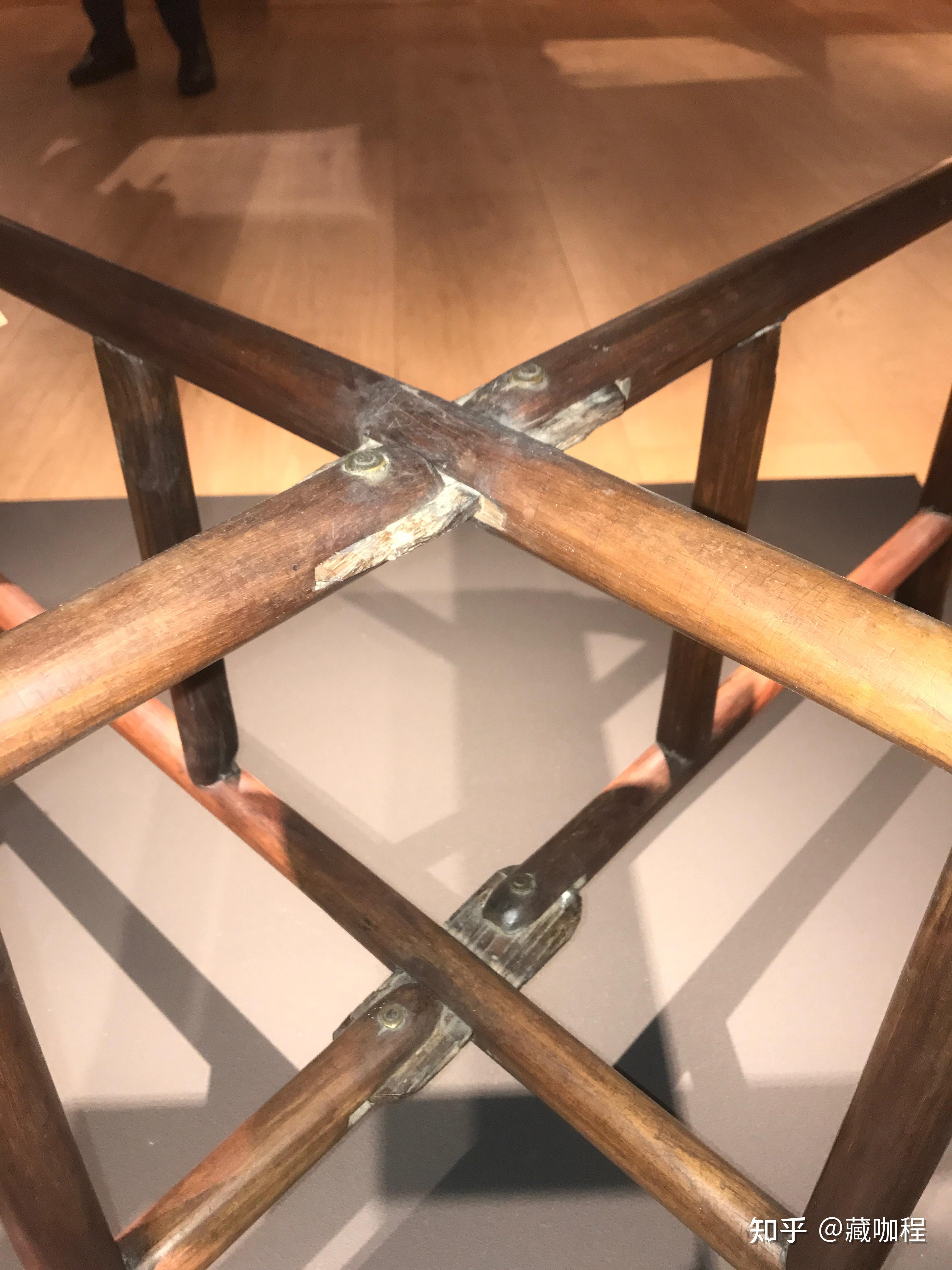 双十字枨可折叠清黄花梨行军桌115万成交