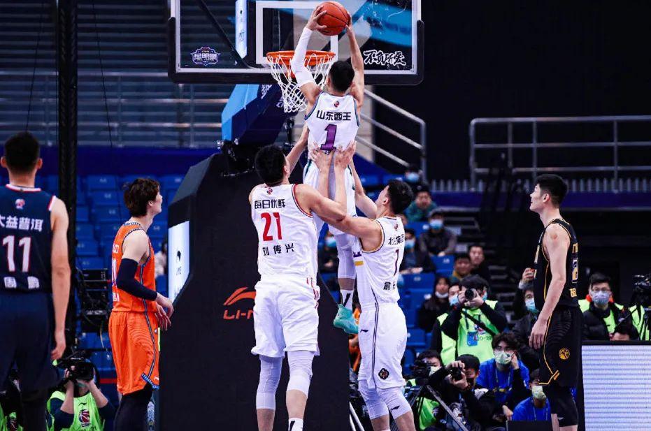 99比98张镇麟1分绝杀陈登星今年cba扣篮大赛完爆nba啊