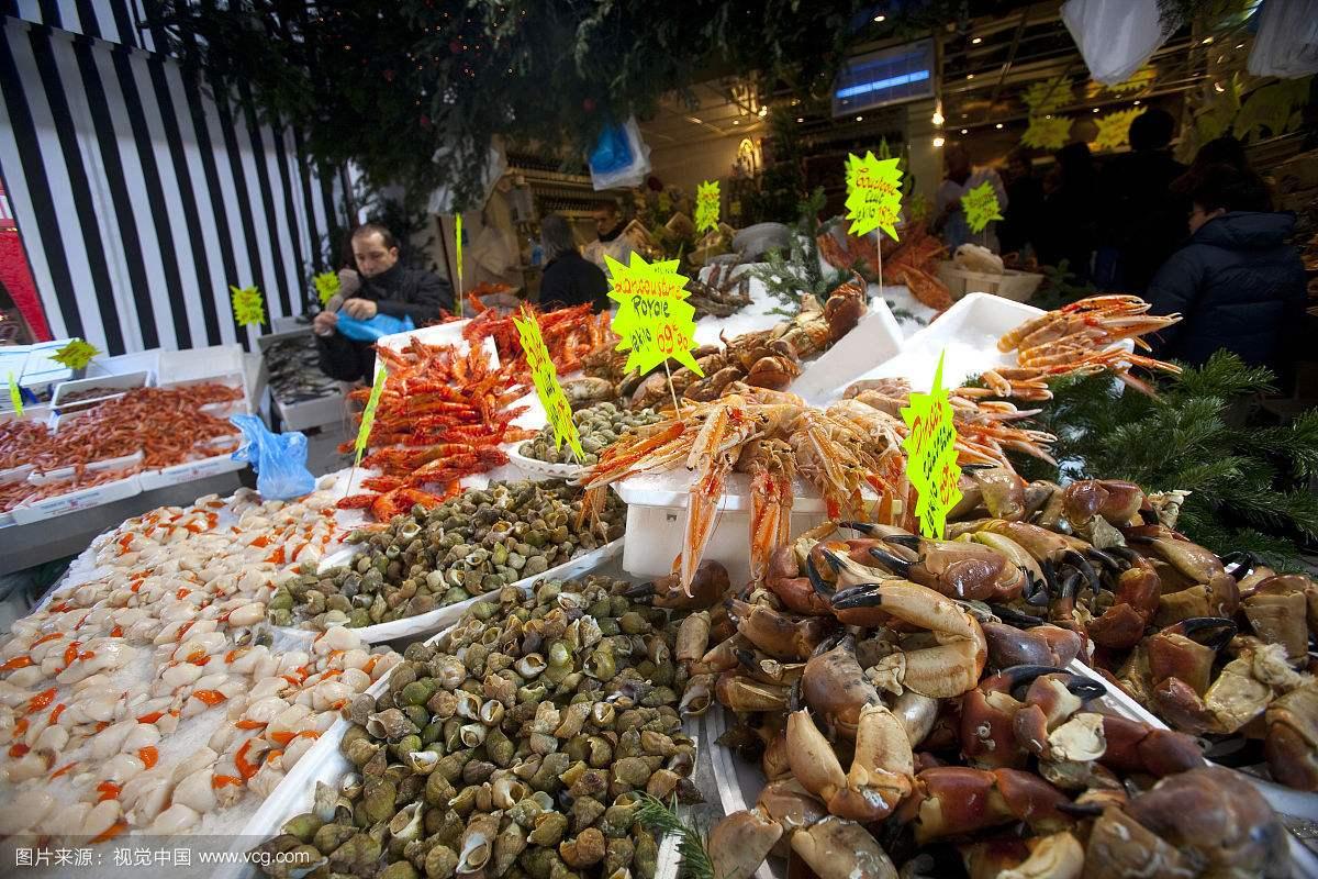 10月2日,在去年中秋节前后,济南时报曾经报道过济南的海鲜大市场2斤