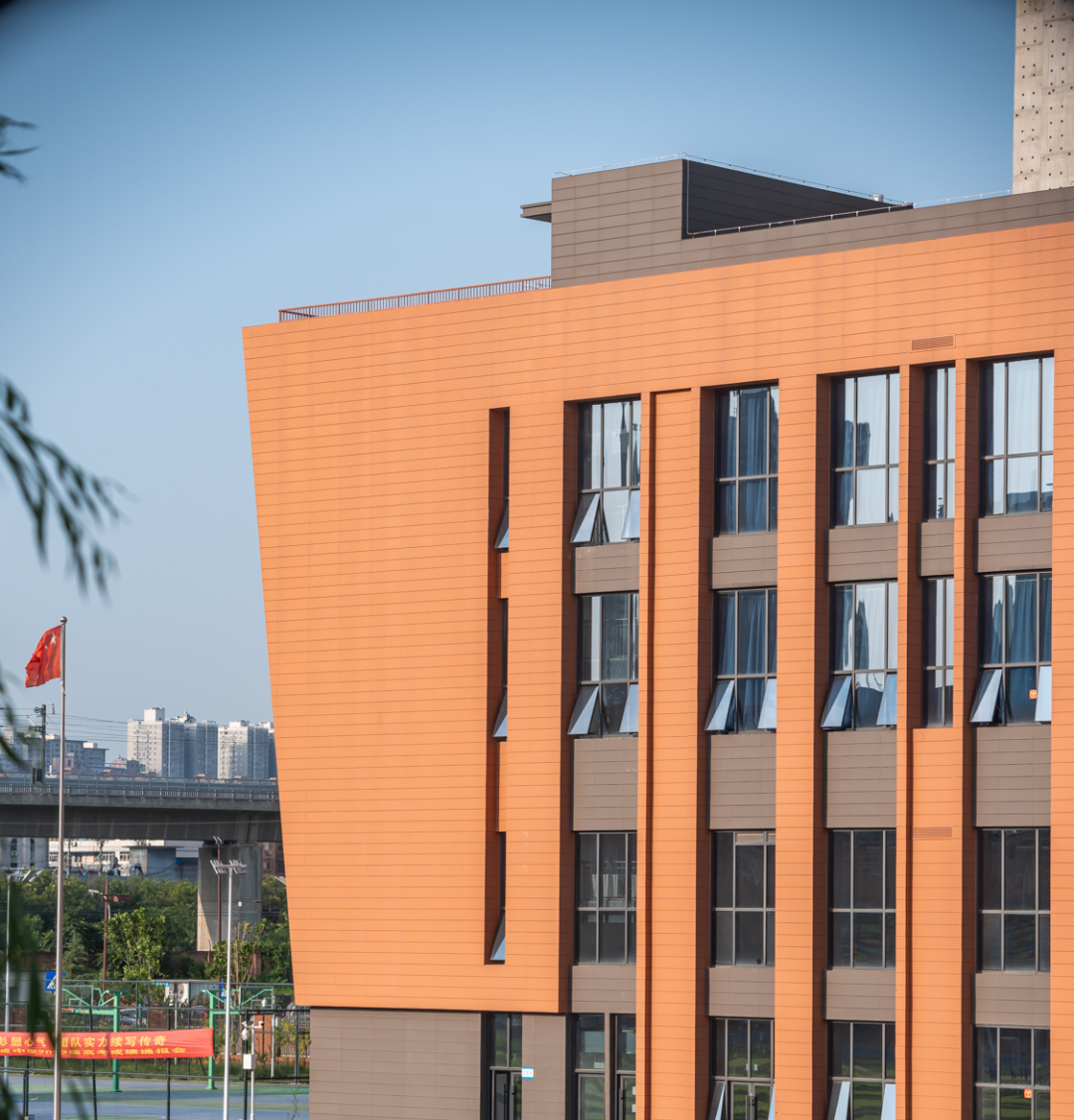 从工业厂区到"叙事性"校园 | 咸阳渭城中学 - 知乎