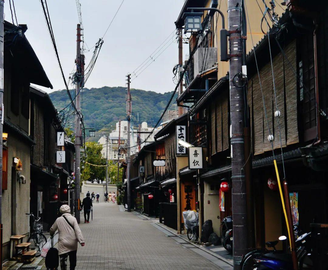 08asiatravel/shutterstock京都有五大花街,祇园当然是最有名也最具